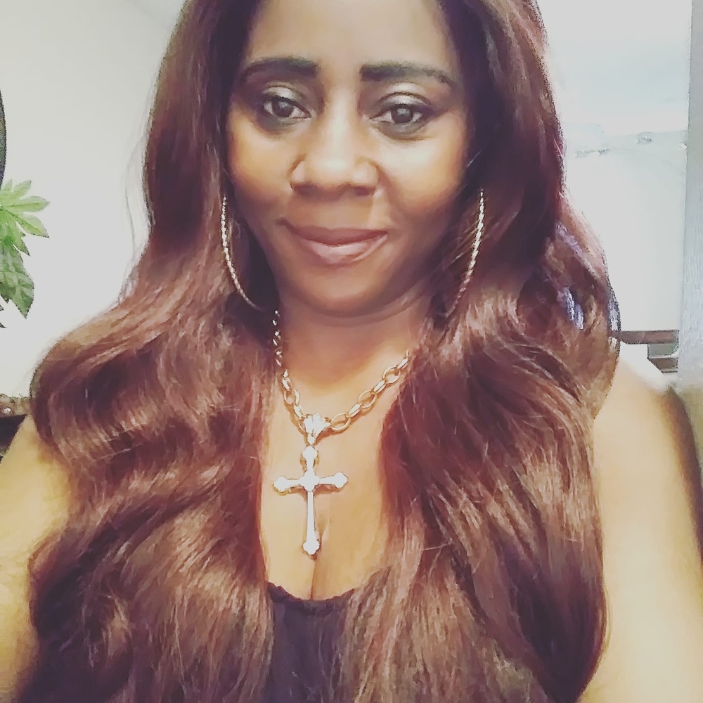 Meet your Posher, Tinia